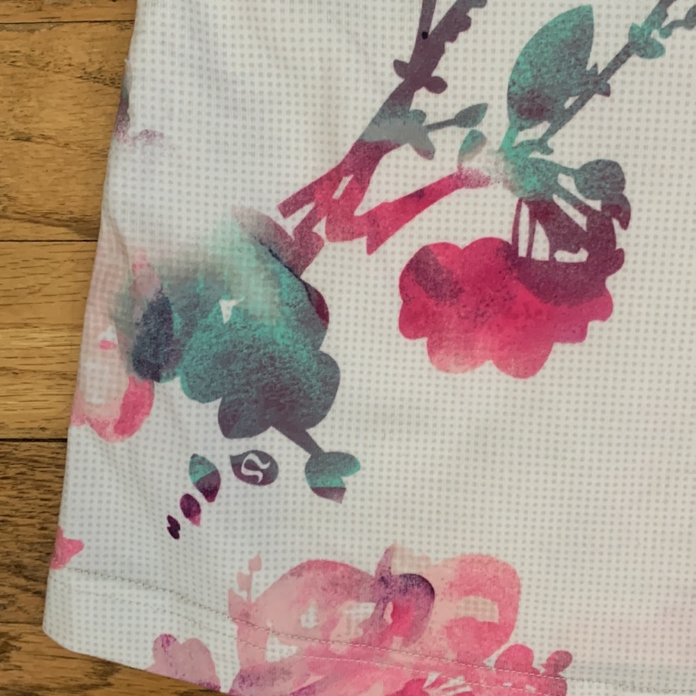 Lululemon Blurred Blossom CRB - Picture 9 of 12